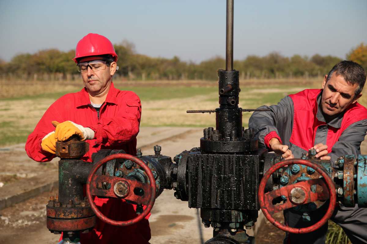 Career Opportunities in the Oil and Gas Industry | Oil Gas Energy Magazine