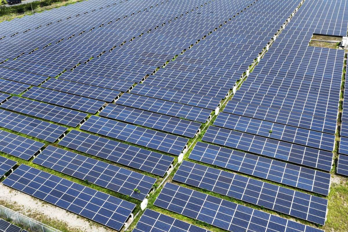 Japan Faces Growing Challenge with Disposal of Used Solar Panels