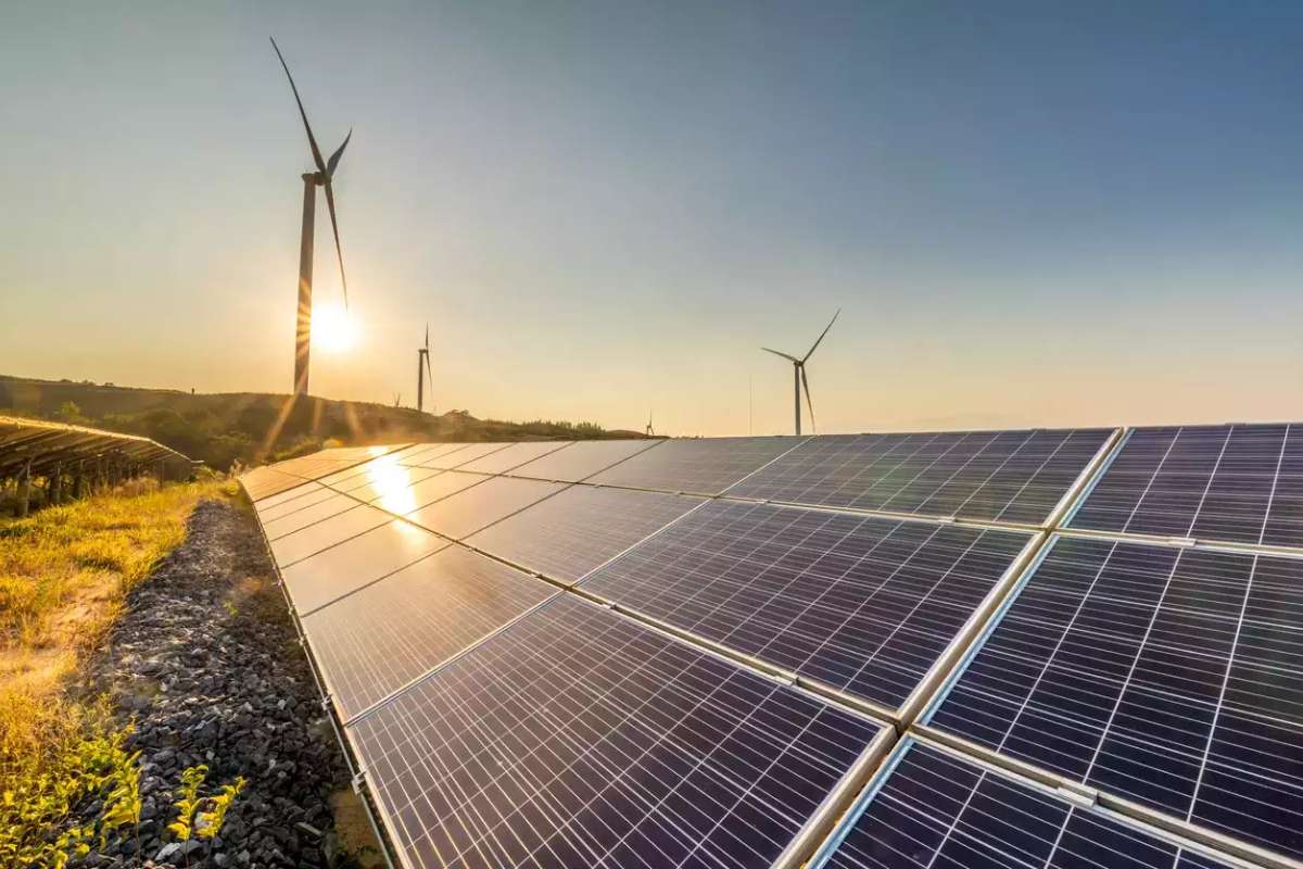 Renewable Energy Dominates U.S. Power Grid Expansion in 2024