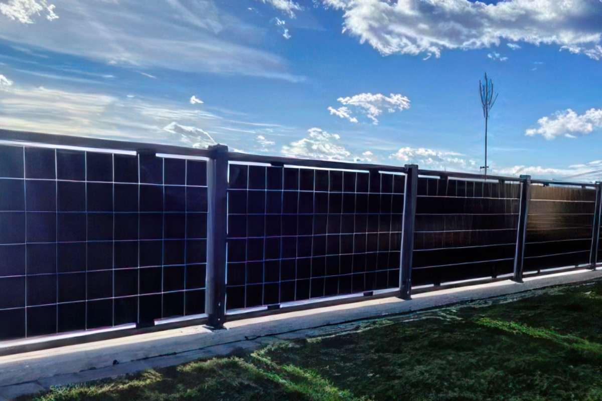 Next2Sun Unveils World's First Bifacial Solar Fence | Oil Gas Energy Magazine