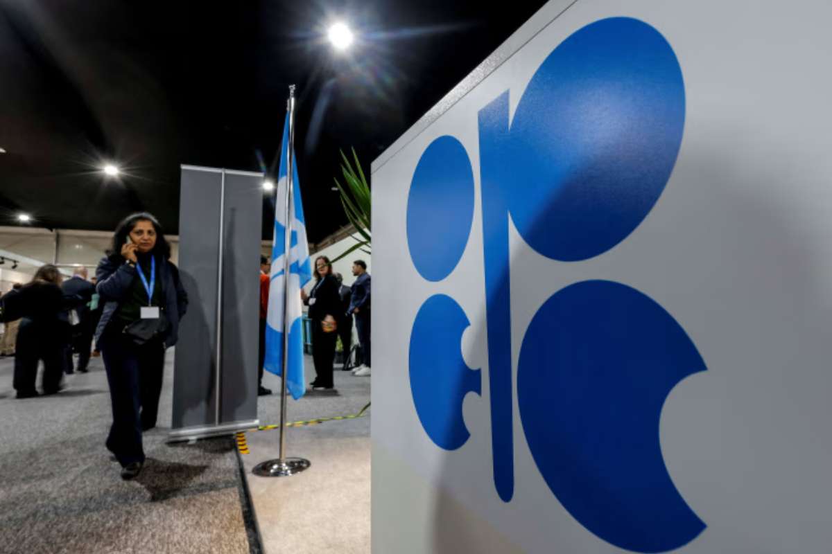 OPEC+ to discuss oil output hike as prices fall