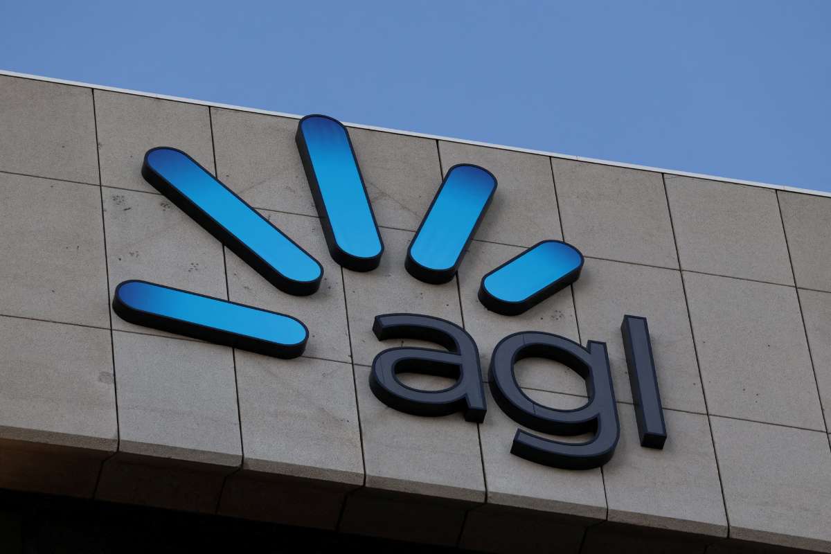 AGL Divests Tilt Renewables Stake to QIC and Future Fund for $487 Million