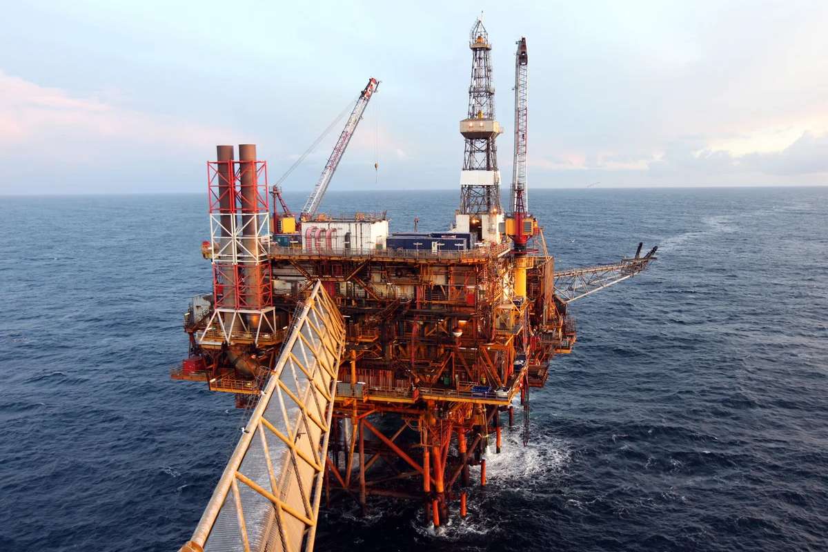 North Sea plan keeps licence pledge while permitting limited drilling